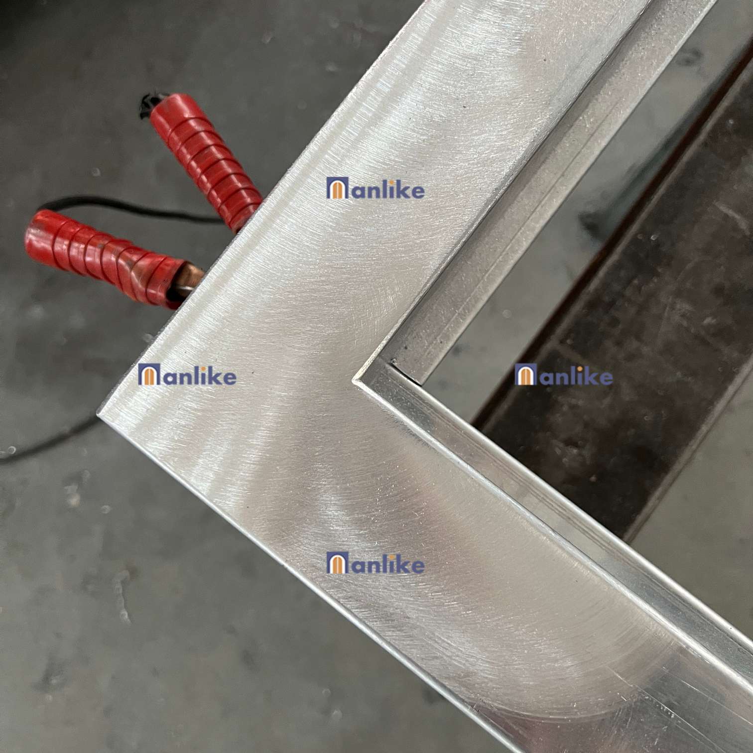 Welding corner assembly process